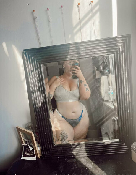 lilyannnnx Profile image