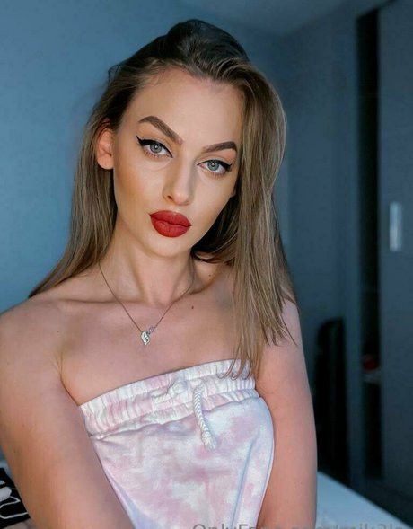 mik3la onlyfans tits