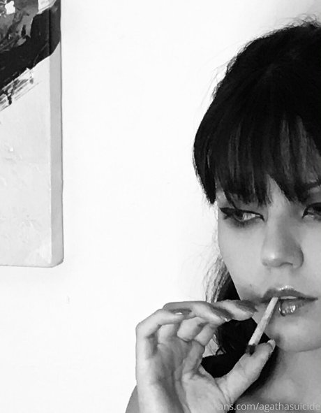 blvckchxrry onlyfans leak porn