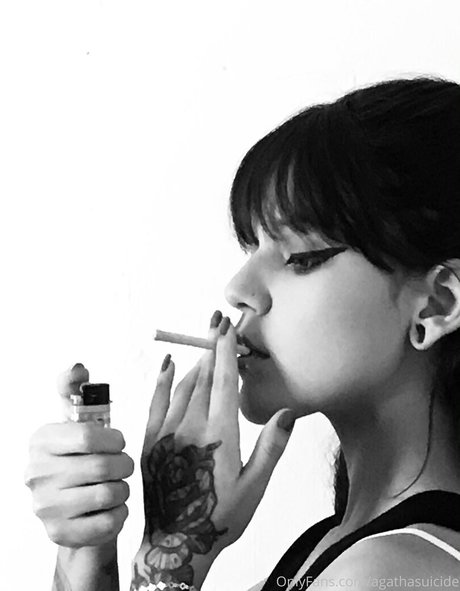 blvckchxrry leaked onlyfans