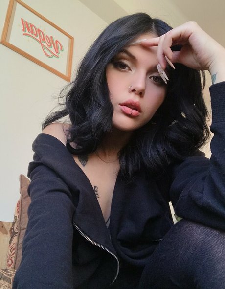 blvckchxrry leaks onlyfans