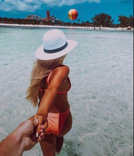 Chelsea Kreiner onlyfans leajs