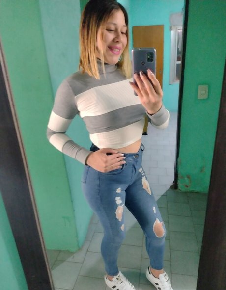 lunaestrella10 leaked nude onlyfans