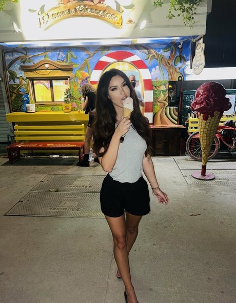 HustlewithAnn onlyfans naked pics