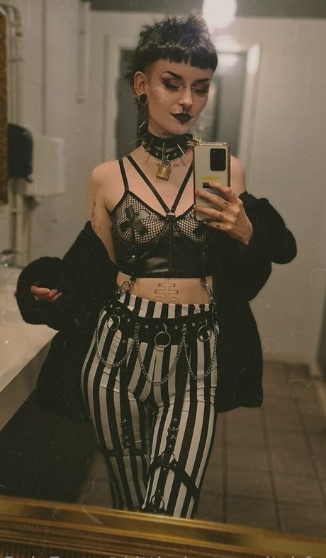 littledemonwitchfree leaked onlyfans pics