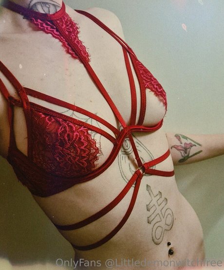 littledemonwitchfree nudes only fans