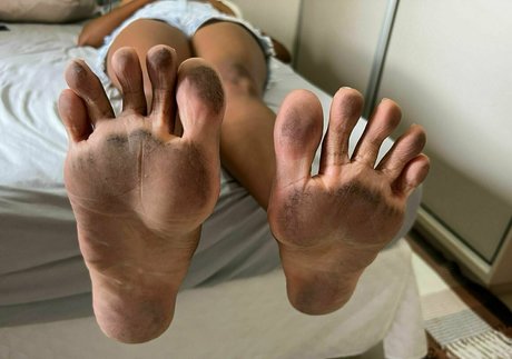 lauraazevedoqueen onlyfans naked leaked