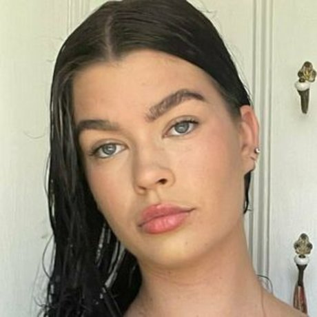 Phoebewillow onlyfans page