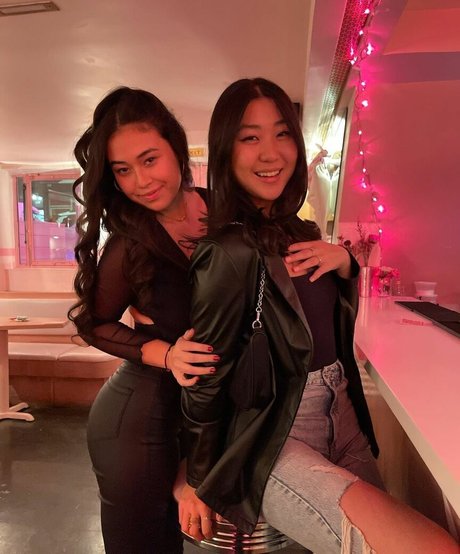 alex papadonker only fans pics