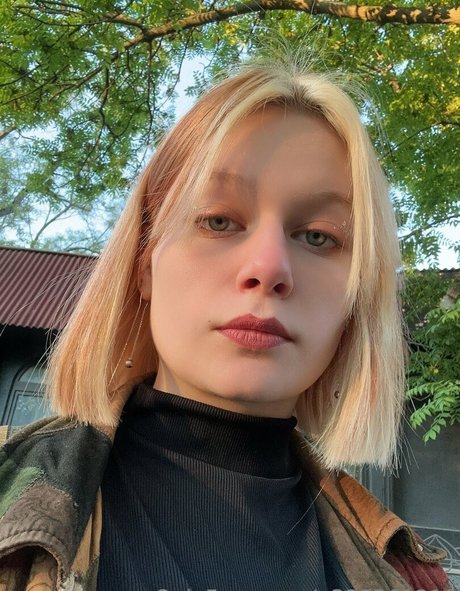 lillie france onlyfans picture