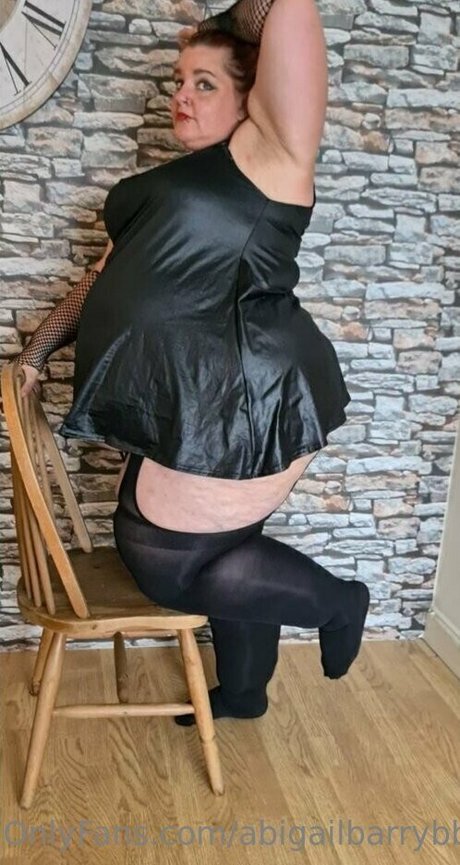 abigailbarrybbw free only fans