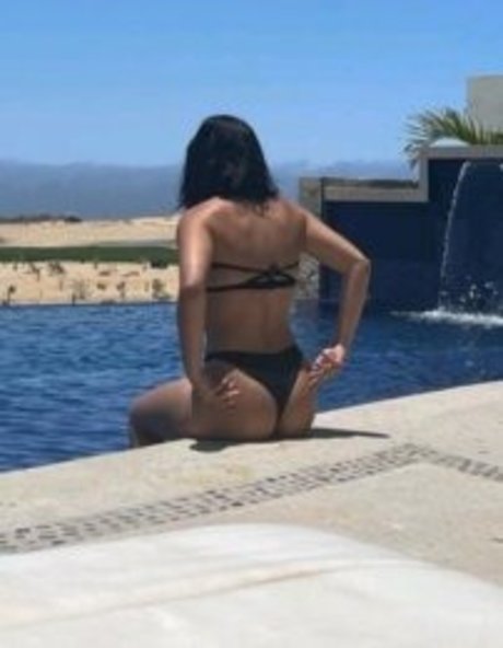 Kenzie Ziegler nude onlyfans pics