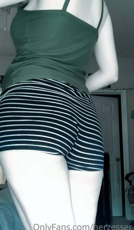 fat girls onlyfans hot sexy depiction