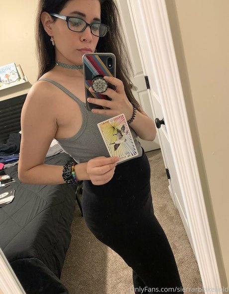 sierrarblakefield onlyfans leaks