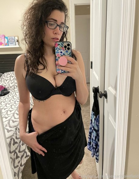 sierrarblakefield onlyfans star