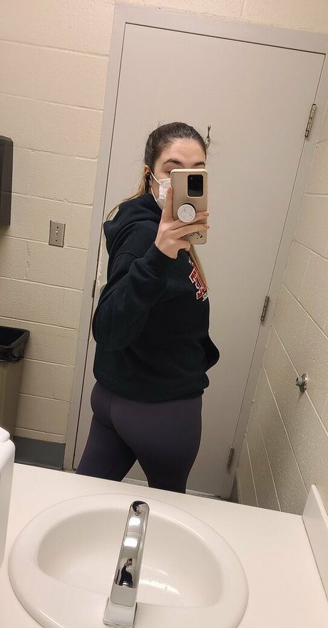 mara elysse onlyfans model