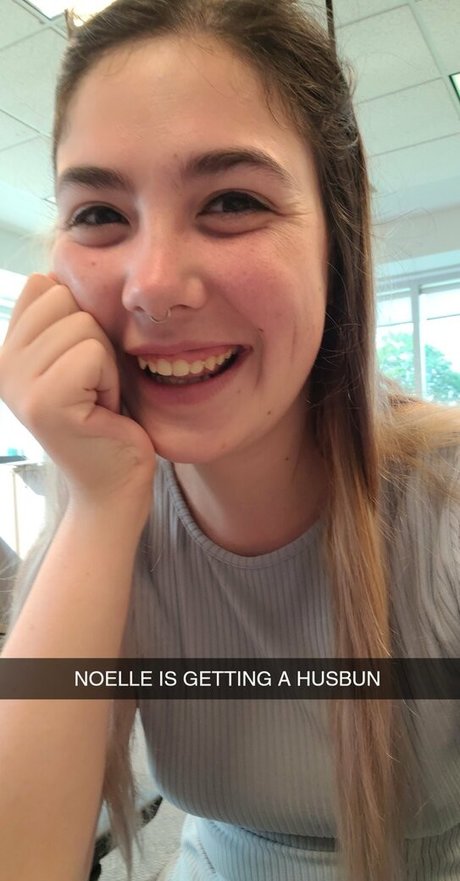 mara elysse onlyfans striptease