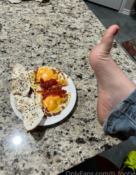 tj footie onlyfans nude leaks