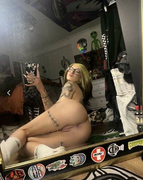 liverinrose onlyfans model photo