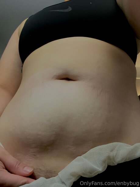 enbybug onlyfans desnuda