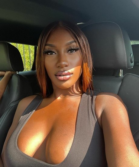 Aya Nakamura onlyfans leak free