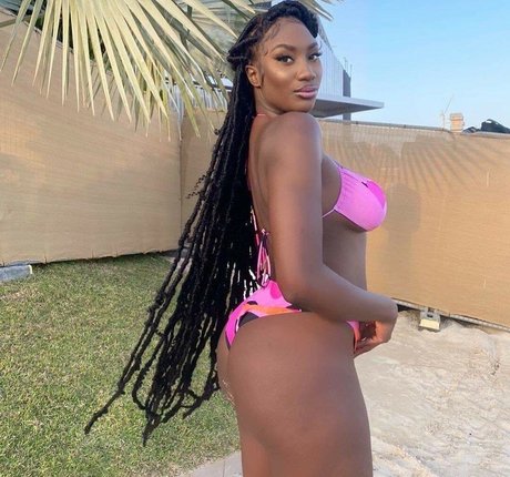 Aya Nakamura onlyfans leak sex