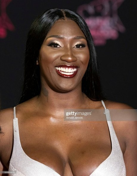 Aya Nakamura leak onlyfans porn