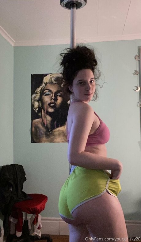 itsyagirlsky tits onlyfans