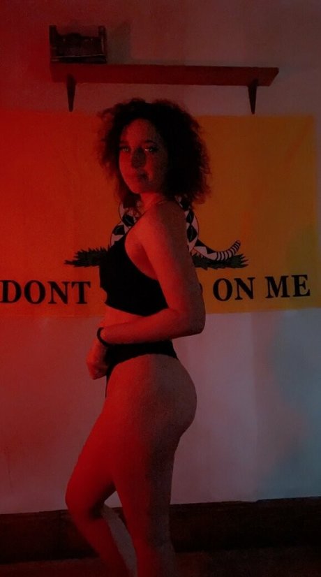 itsyagirlsky only fans nude leaks