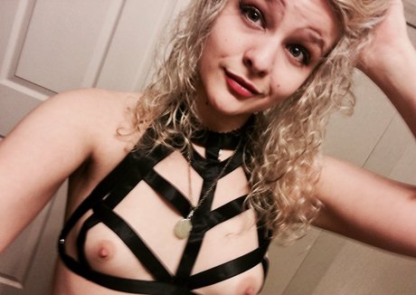 realemilyhaze onlyfans star