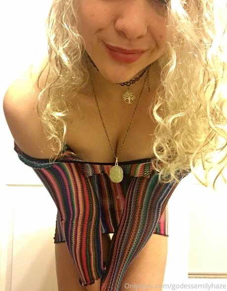 realemilyhaze onlyfans leak fuck