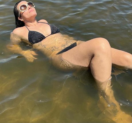 Maria Candida onlyfans leaked tits