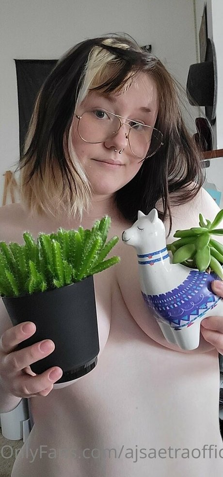 ajsaetraofficial nude onlyfans leak