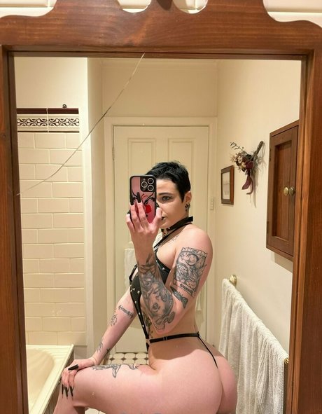 Eve winters onlyfans nude leaked