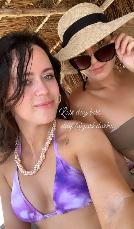 jenhearts247 nude on onlyfans