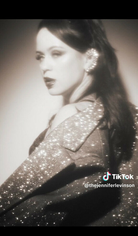 jenhearts247 onlyfans tits