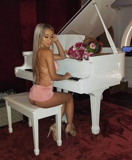 Tiffany Luu onlyfans nudes