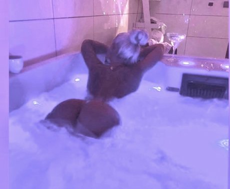 Nikola Rihova porn onlyfans