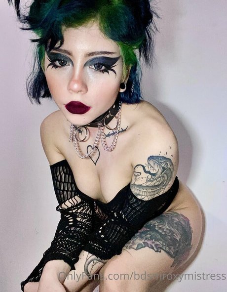 mistressroxybdsm onlyfans photos