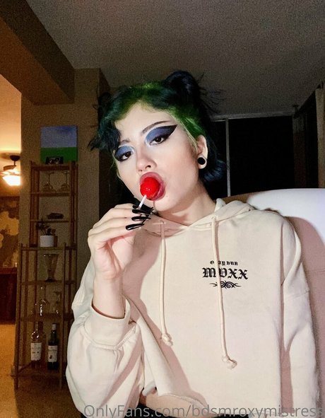 mistressroxybdsm naked onlyfans leaked