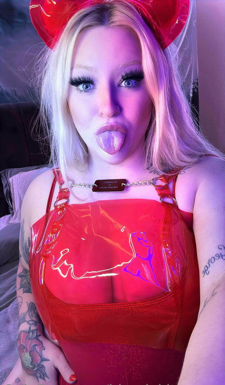 blondekittycattt strip onlyfans