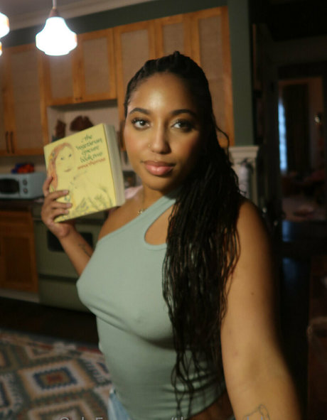 theremedybyreyna only fans leak porn