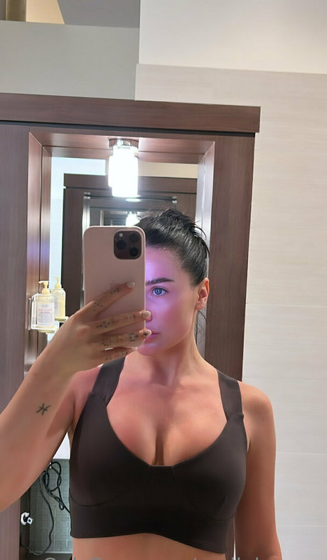 emilykernsx onlyfans porn leak