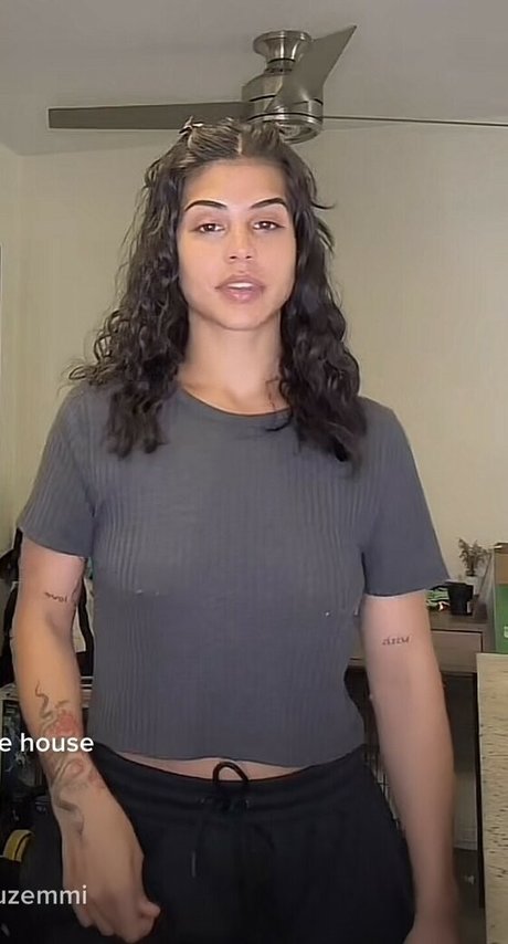 Ashley__goyette only fans nude leaks