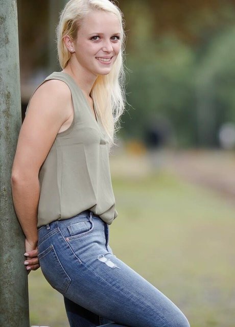 Kristina Marie Buley onlyfans leak ass