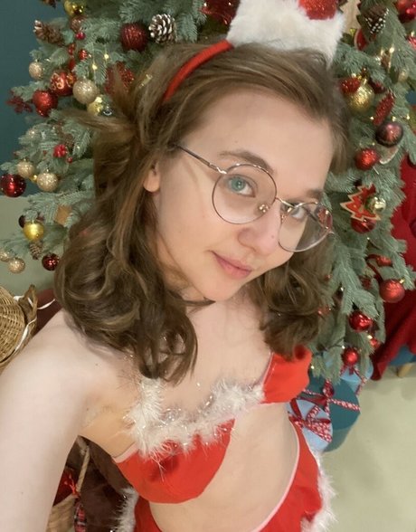 Tiny Valerie nude leaked onlyfans