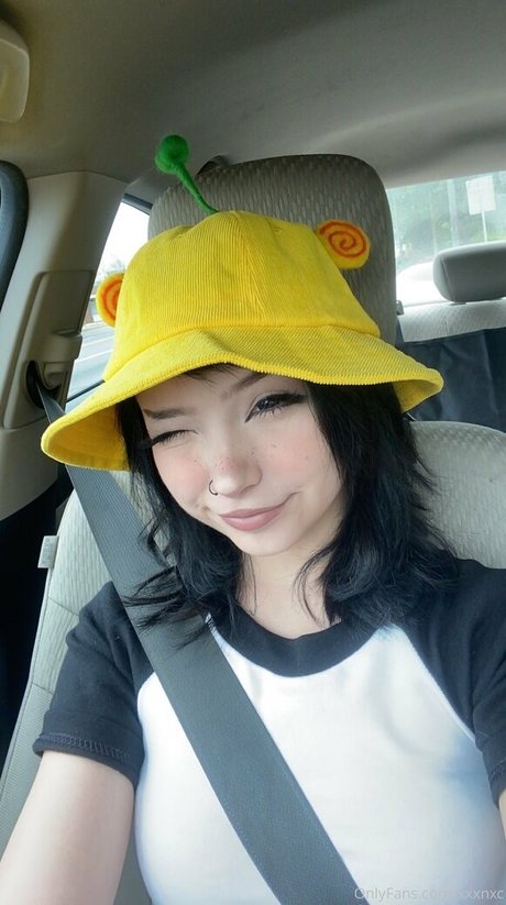 yourluvrgrl onlyfans hot