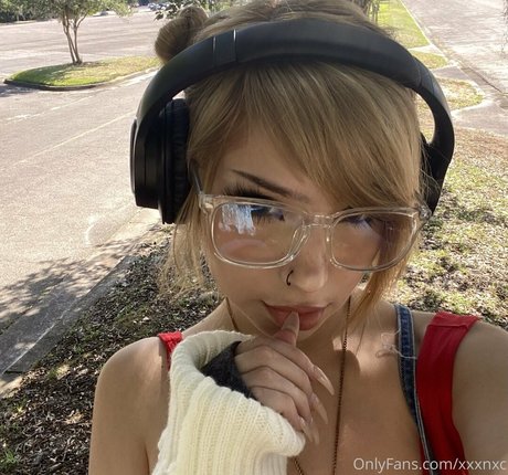 yourluvrgrl naked onlyfans leaks