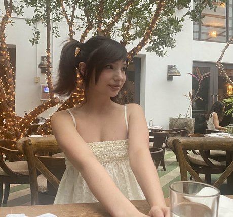 yourluvrgrl onlyfans model