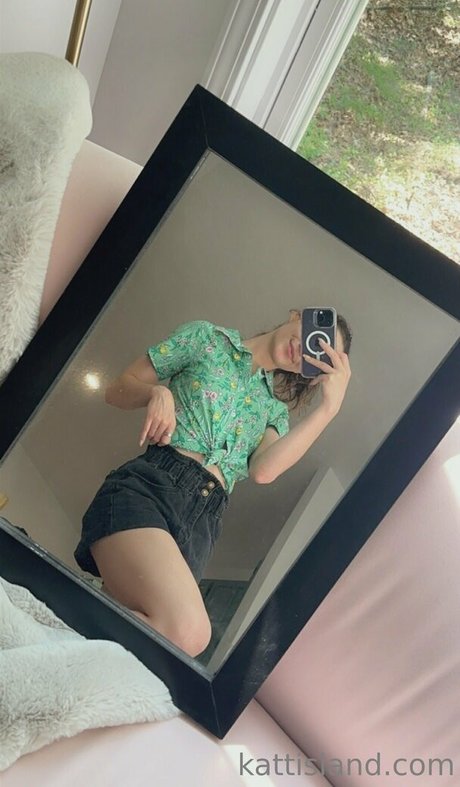 kattinthehatfree only fans photos